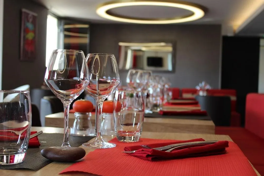 Brit Hotel Quimper Nord Ergue-Gaberic 3*,  France