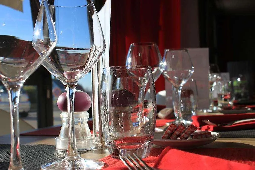 Brit Hotel Quimper Nord Ergue-Gaberic 3*,  France