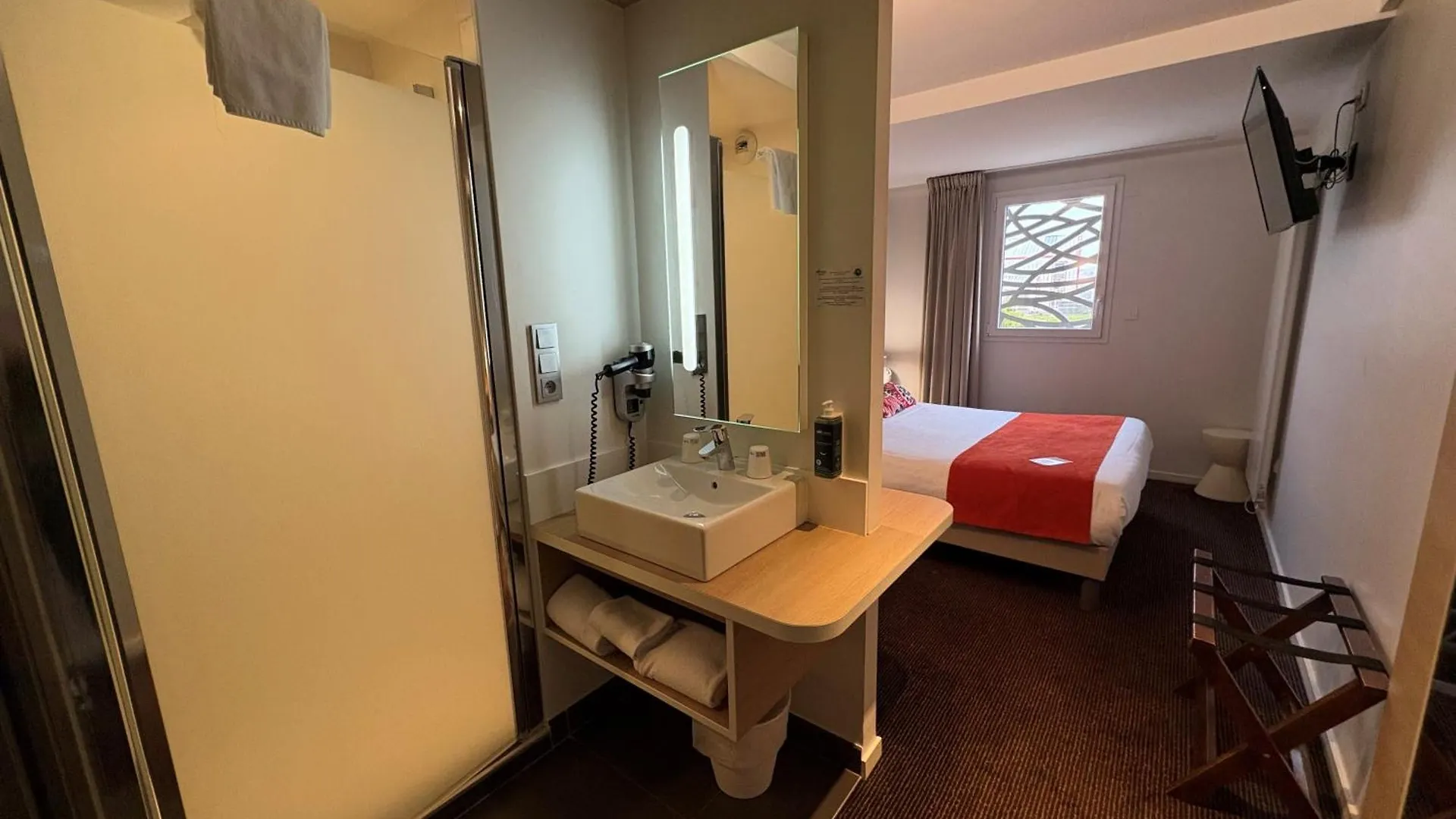 Brit Hotel Quimper Nord Ergue-Gaberic 3*,  France