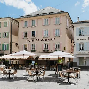 Logis - De La Mairie 3* Embrun